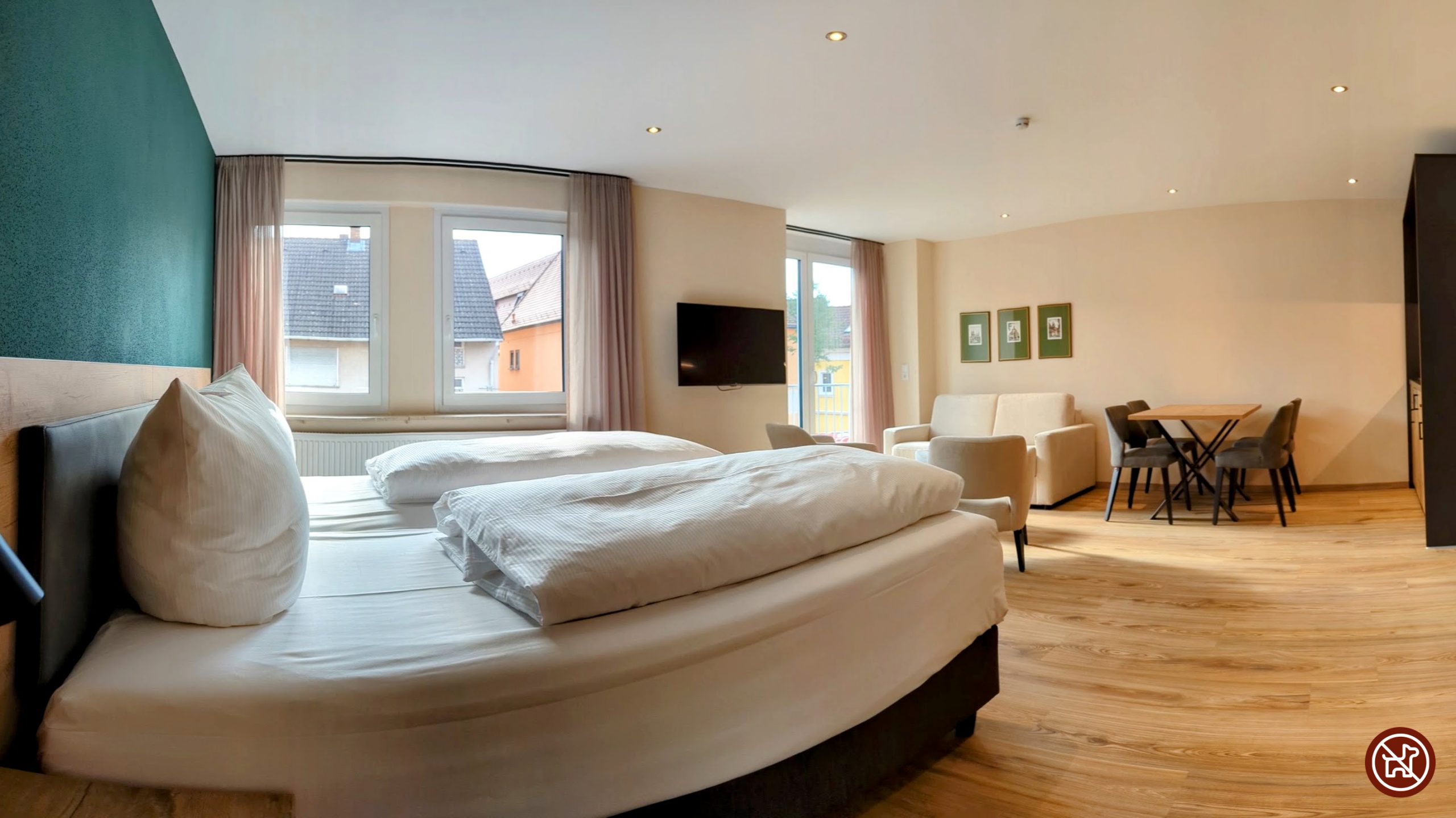 Junior Appartement mit Sitzgruppe und Küchenzeile (Haustiere nicht gestattet)